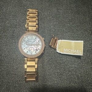 Michael Kors rose gold watch